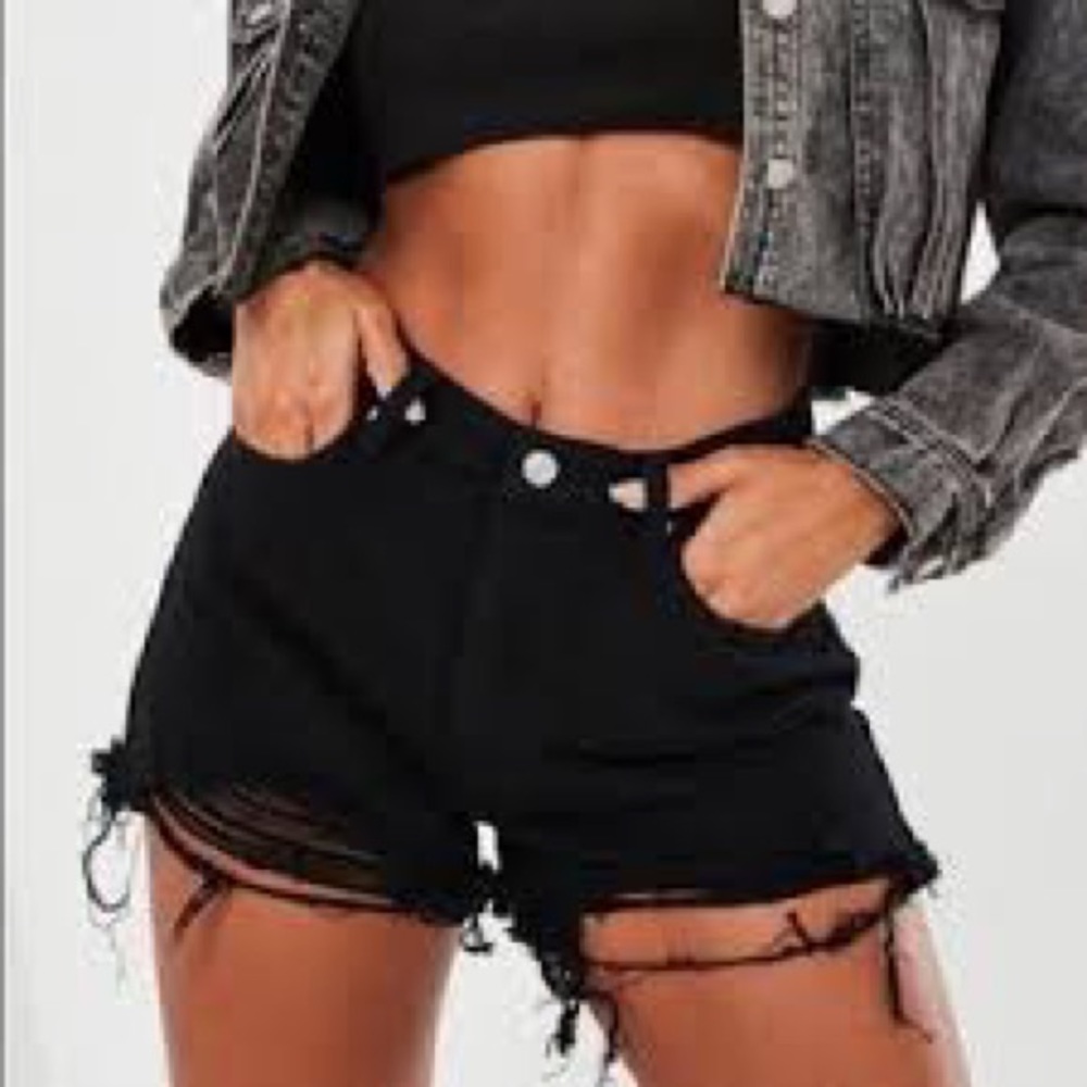 EXTREME RIP HEM HICH WAIST Short